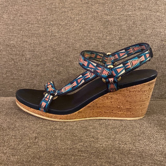 Teva Arabelle Wedge Sandal Nylon Velcro Strap Cork Heel Womens Size 9.5 - Picture 3 of 12